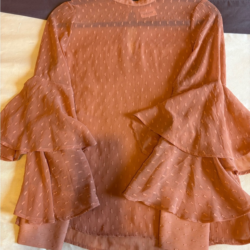 Chic Ruffled Sleeve Blouse